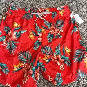 Men’s swim trunks